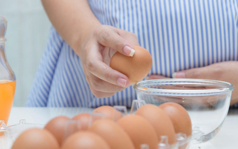 مصرف تخم مرغ خام در بارداری