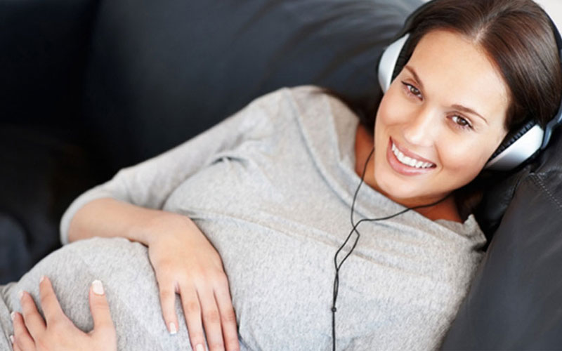 تاثیر موسیقی بر روی جنین